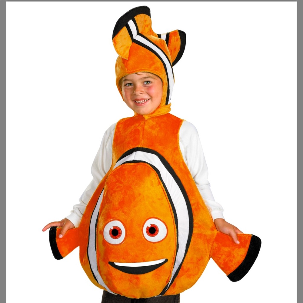 Finding Nemo Costume (Deluxe) with attachable tail and hat included